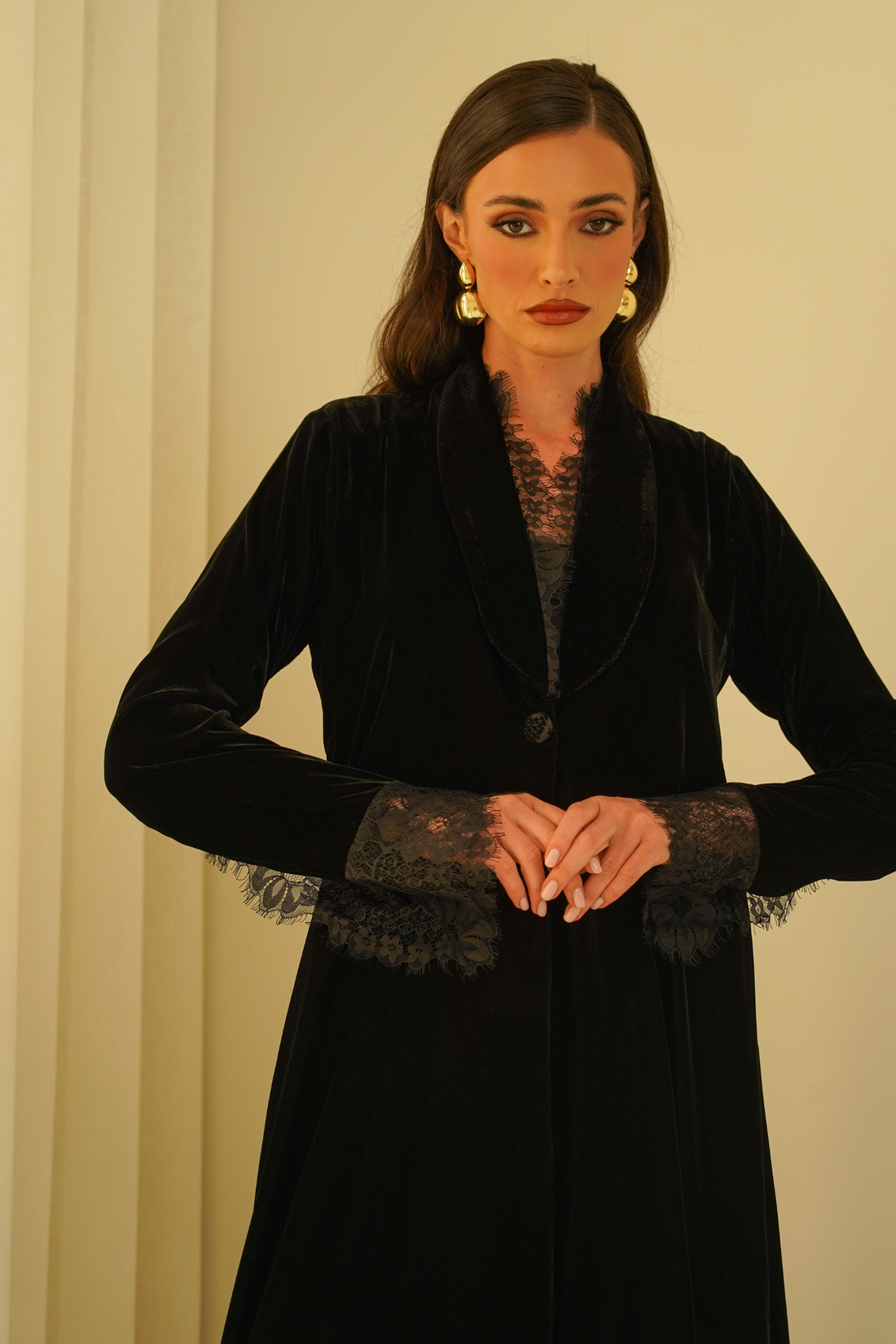 NOIR LACE