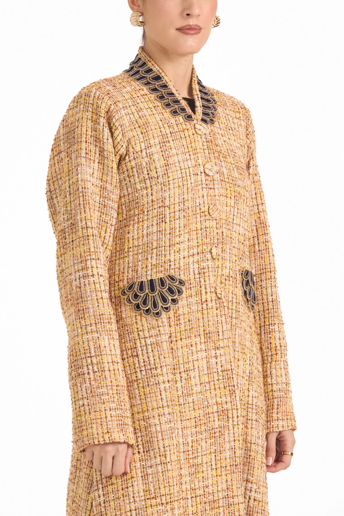 Hissa Line Look 34 — garment detail