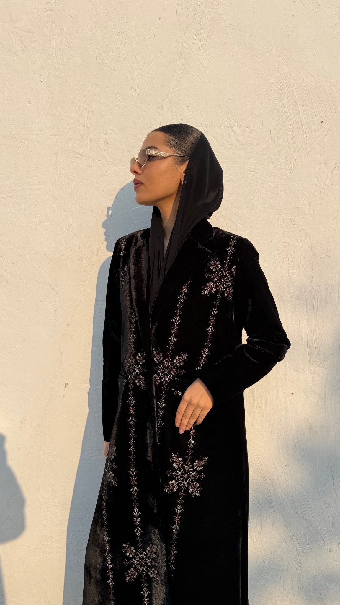 Brown prints abaya - | حصه لاين