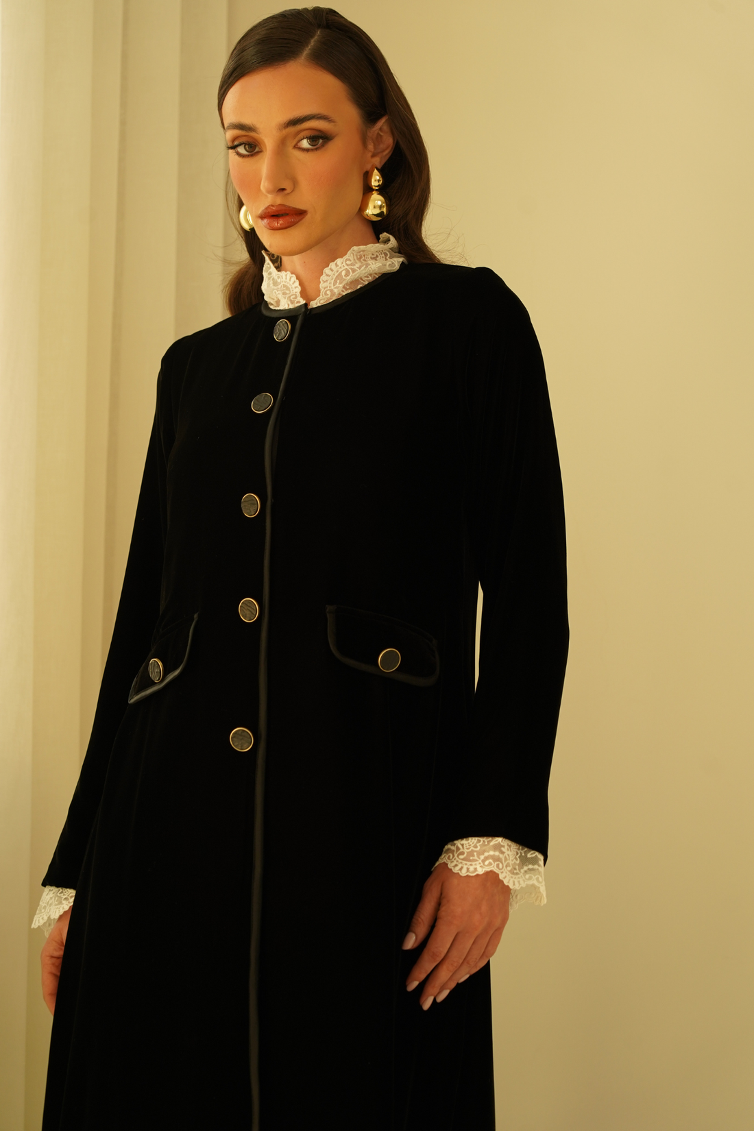 Velvet Touch Cream Lace Abaya – Straight Cut with Chiffon Headscarf
