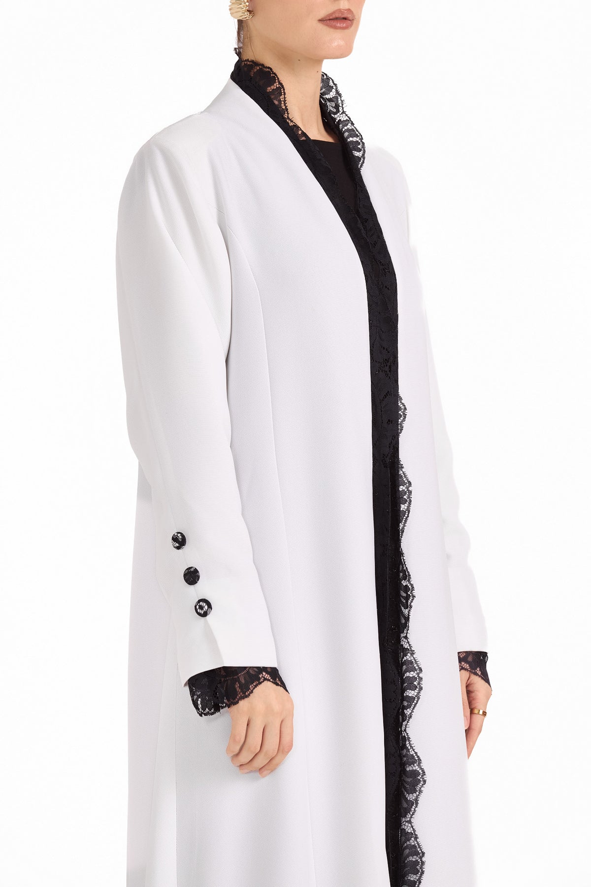 Hissa Line Look 2 — additional garment detail