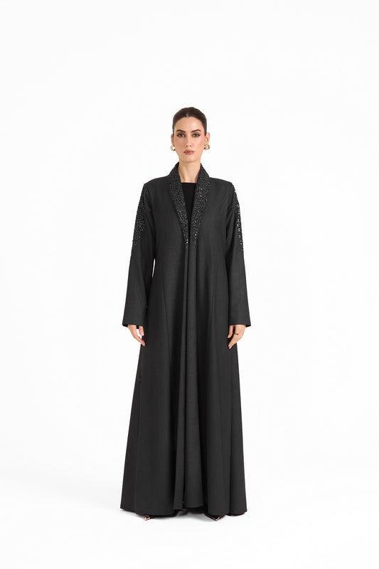Hissa Line Look 4 — front view