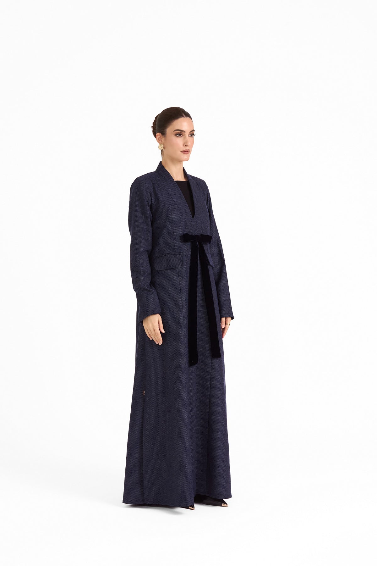 Hissa Line Look 5 — side view
