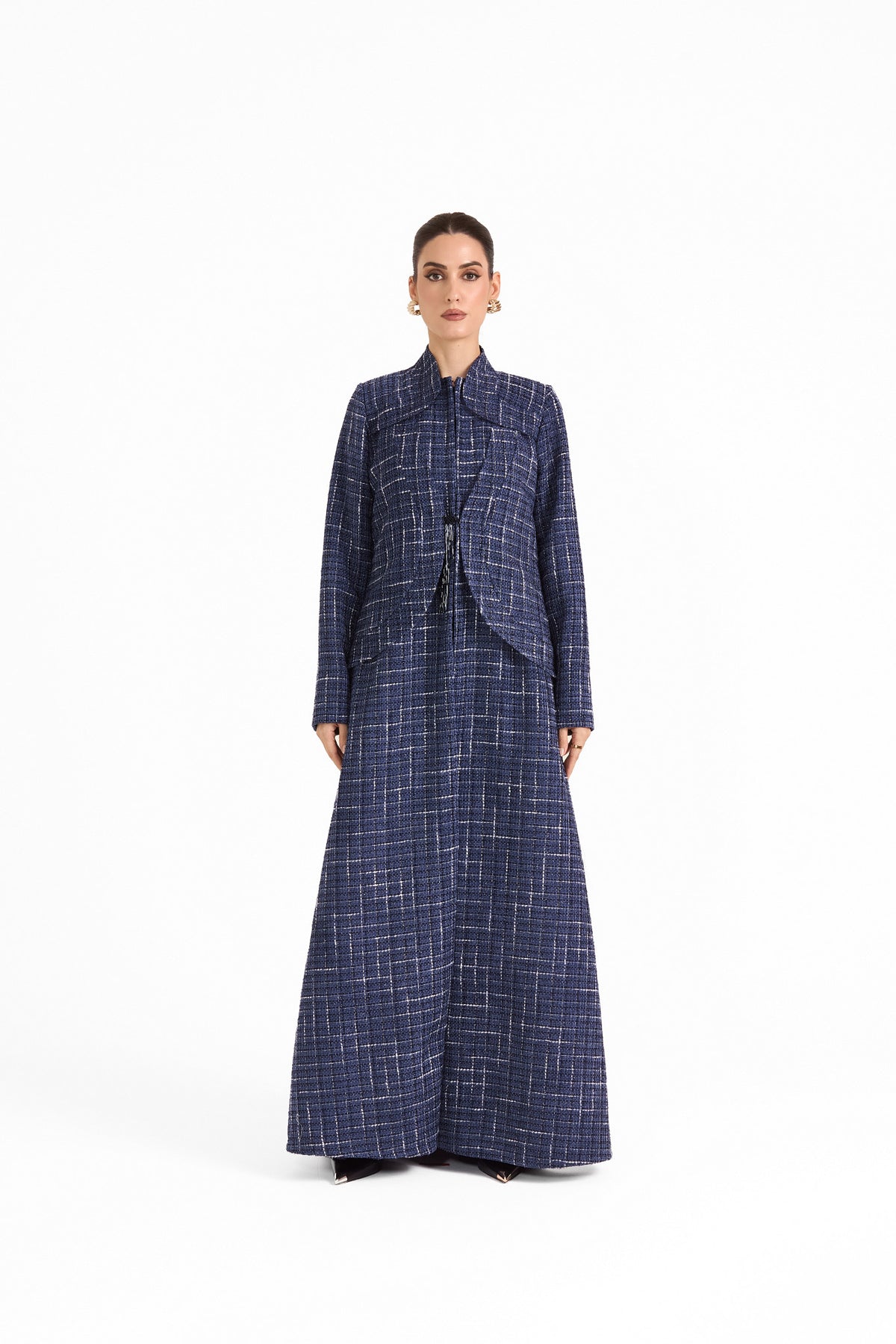 Hissa Line Look 11 — front view