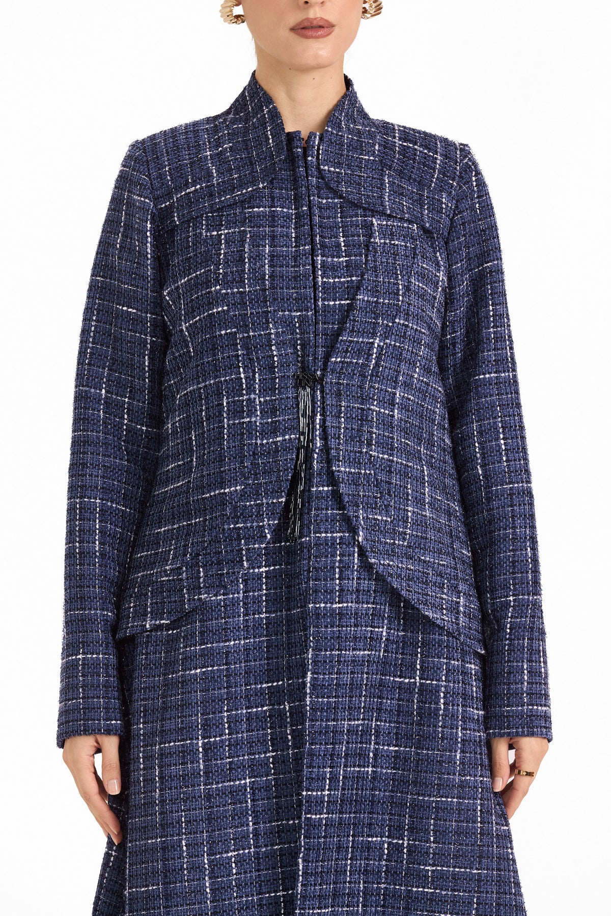 Hissa Line Look 11 — garment detail
