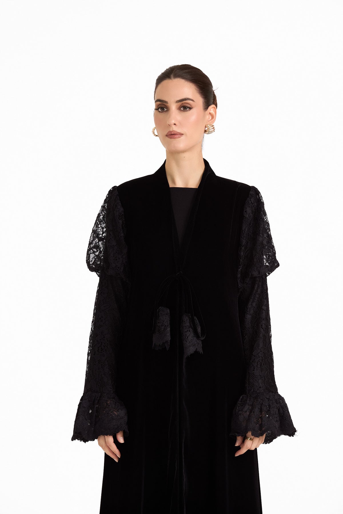 Hissa Line Look 16 — additional garment detail