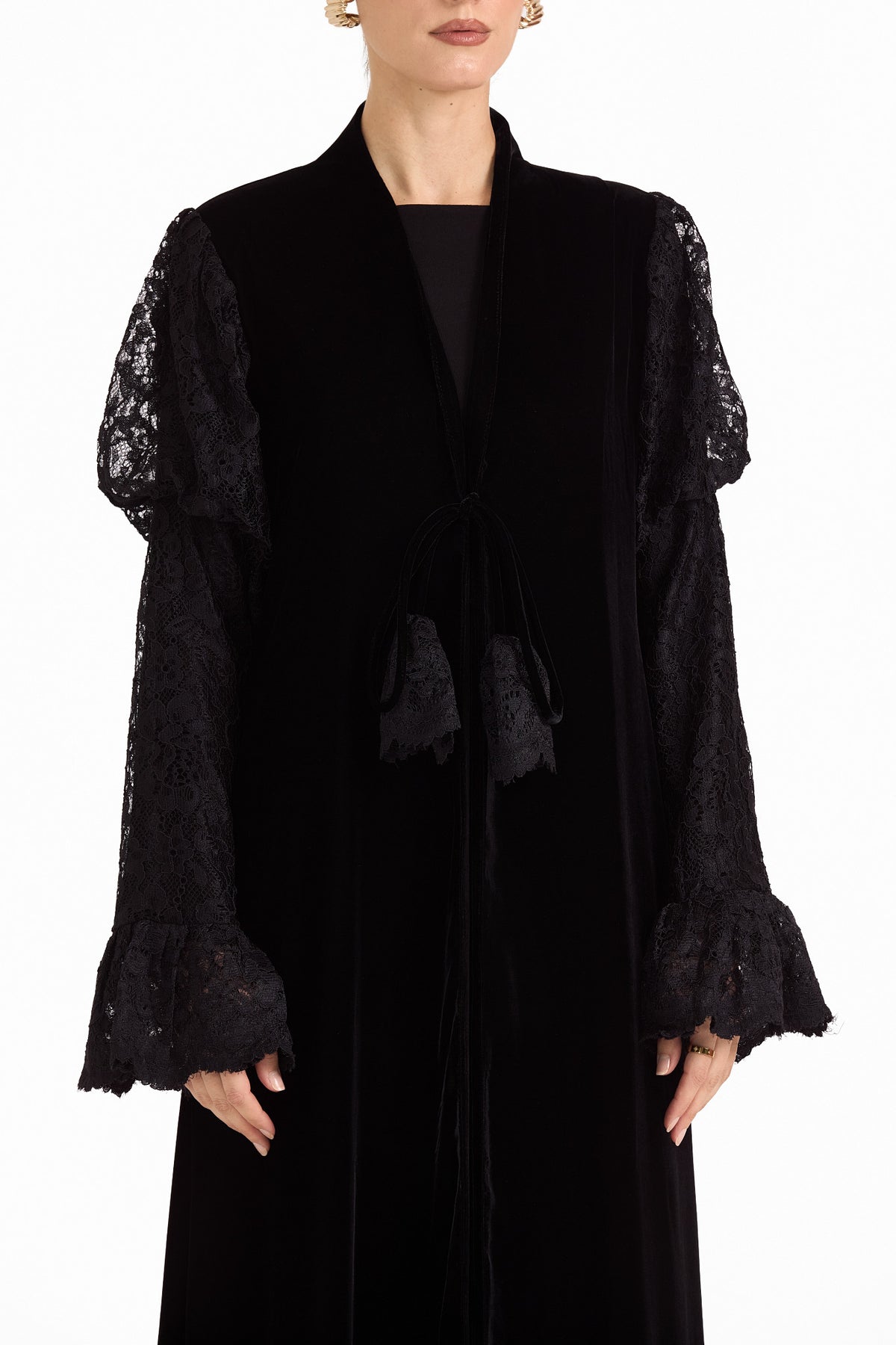 Hissa Line Look 16 — garment detail