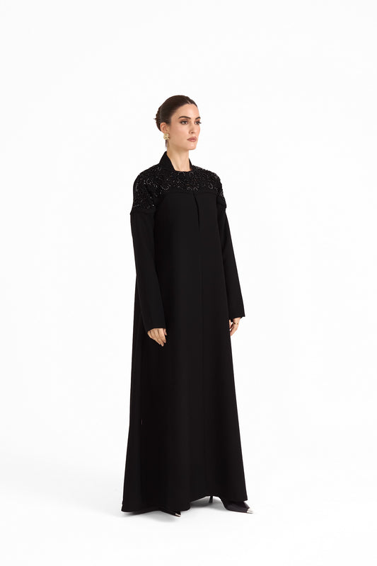 Hissa Line Look 18 — side view