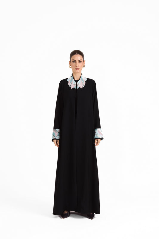 Hissa Line Look 19 — front view