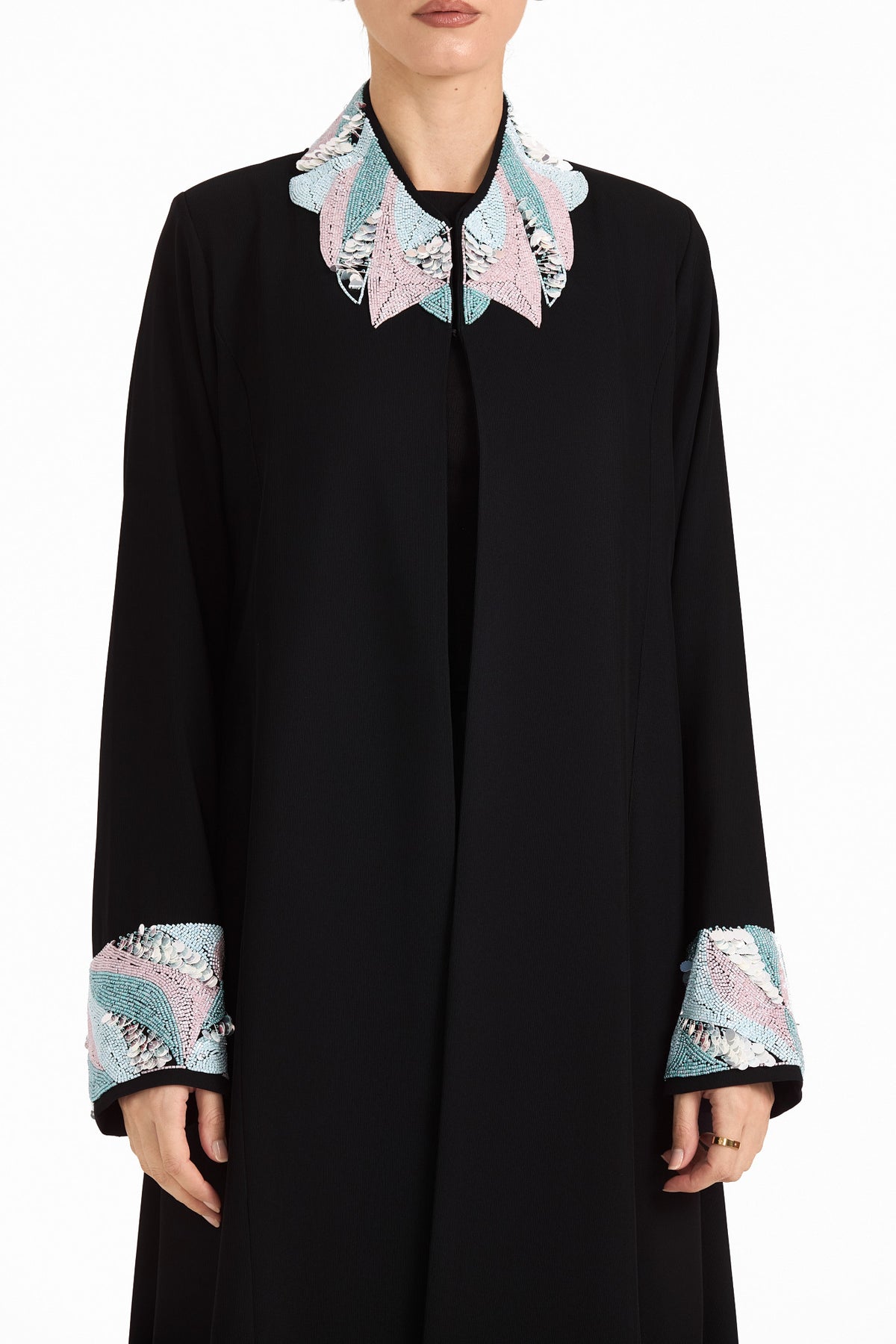 Hissa Line Look 19 — garment detail