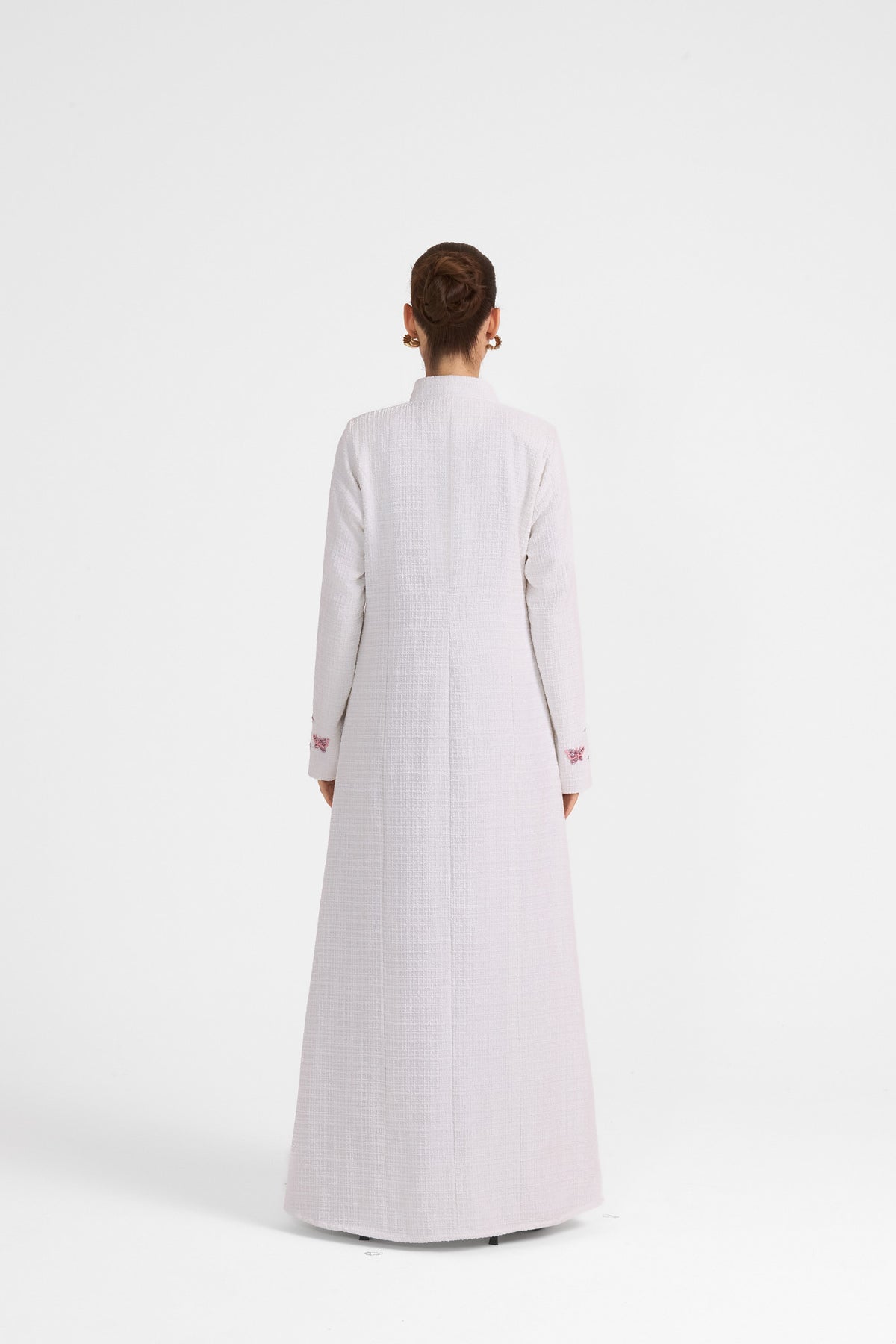 Hissa Line Look 23 — back view
