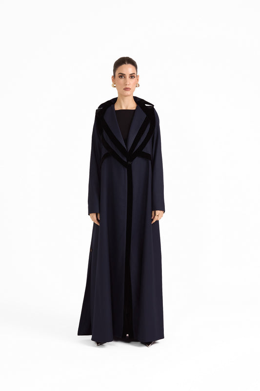 Hissa Line Look 26 — front view