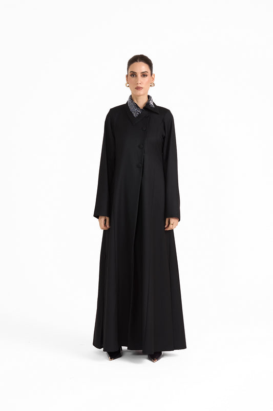 Hissa Line Look 37 — front view