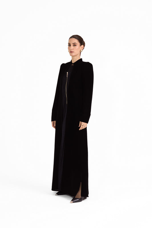 Hissa Line Look 38 — side view