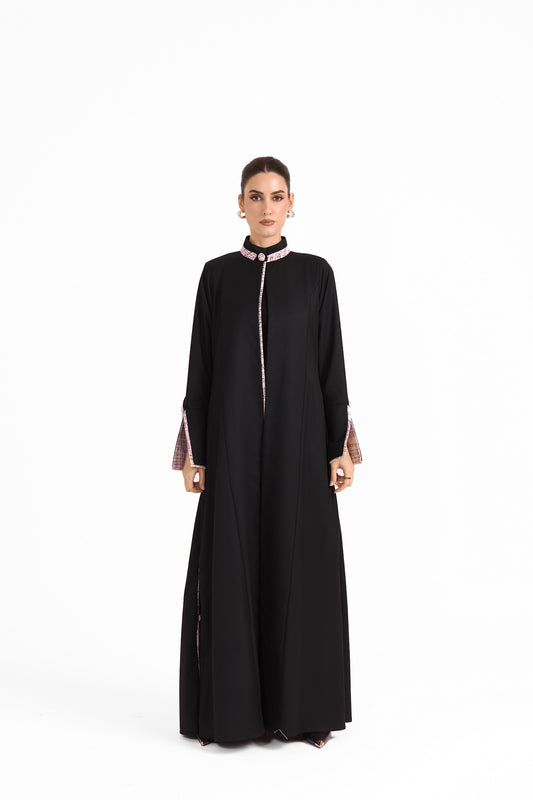 Hissa Line Look 39 — front view