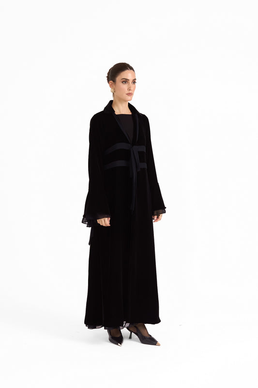 Hissa Line Look 48 — side view
