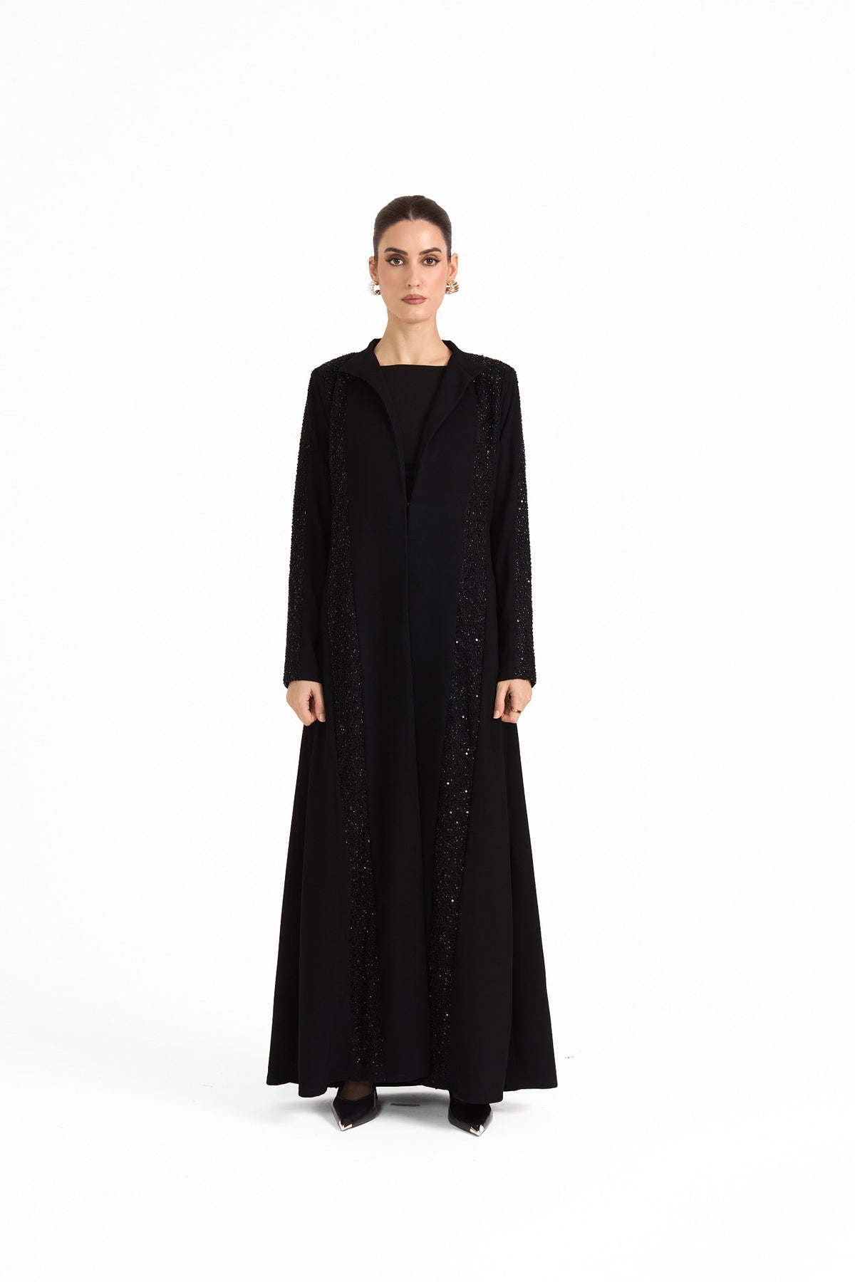 Hissa Line Look 50 — front view