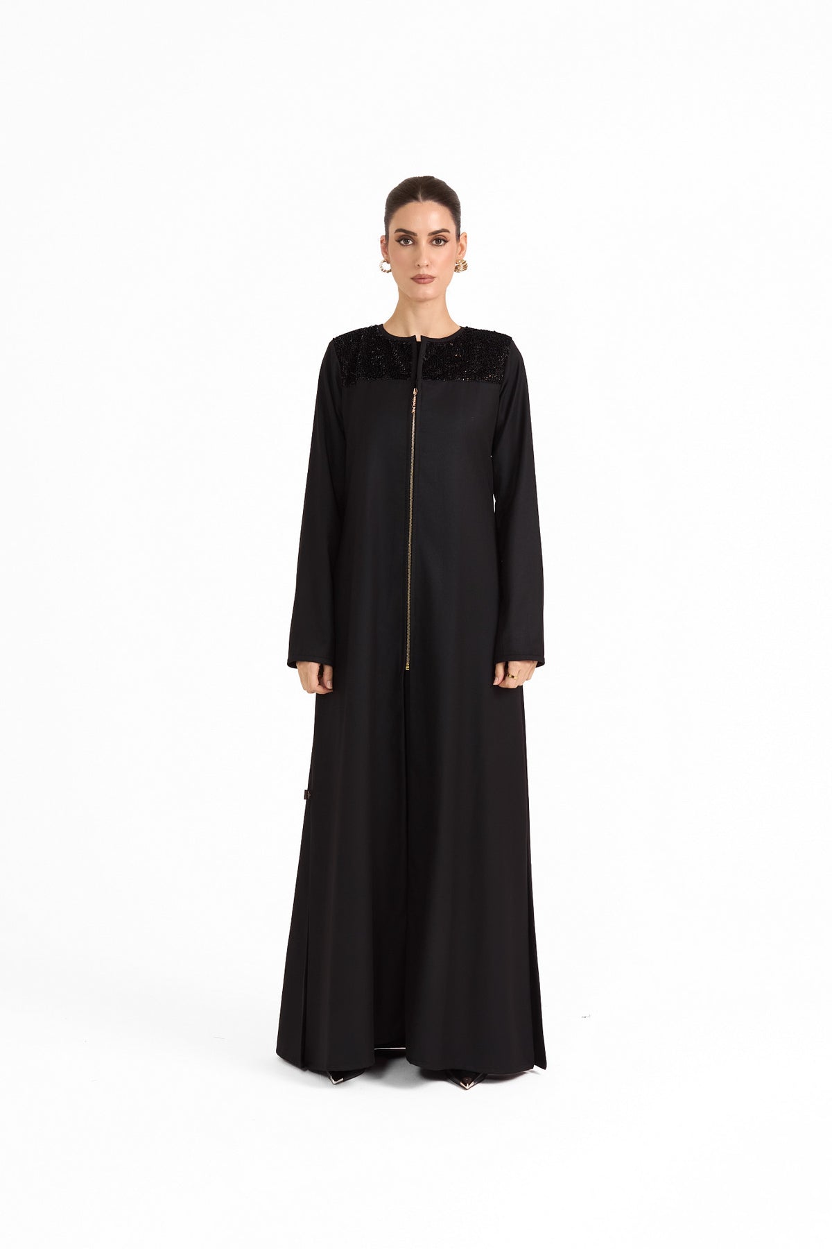 Hissa Line Look 52 — front view