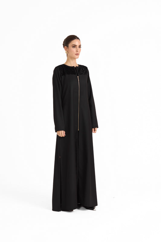 Hissa Line Look 52 — side view