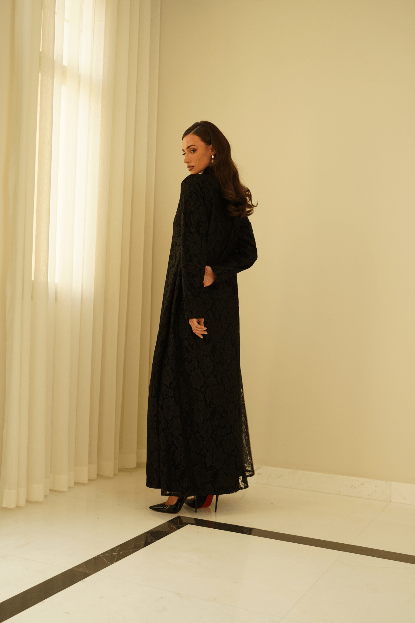 LA NUIT ABAYA - abaya | حصه لاين