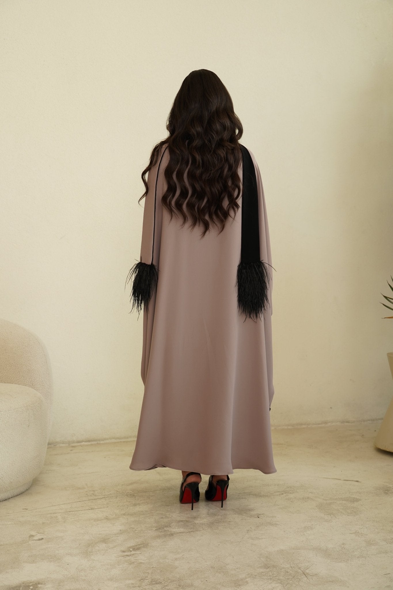 Taupe whisper - | حصه لاين