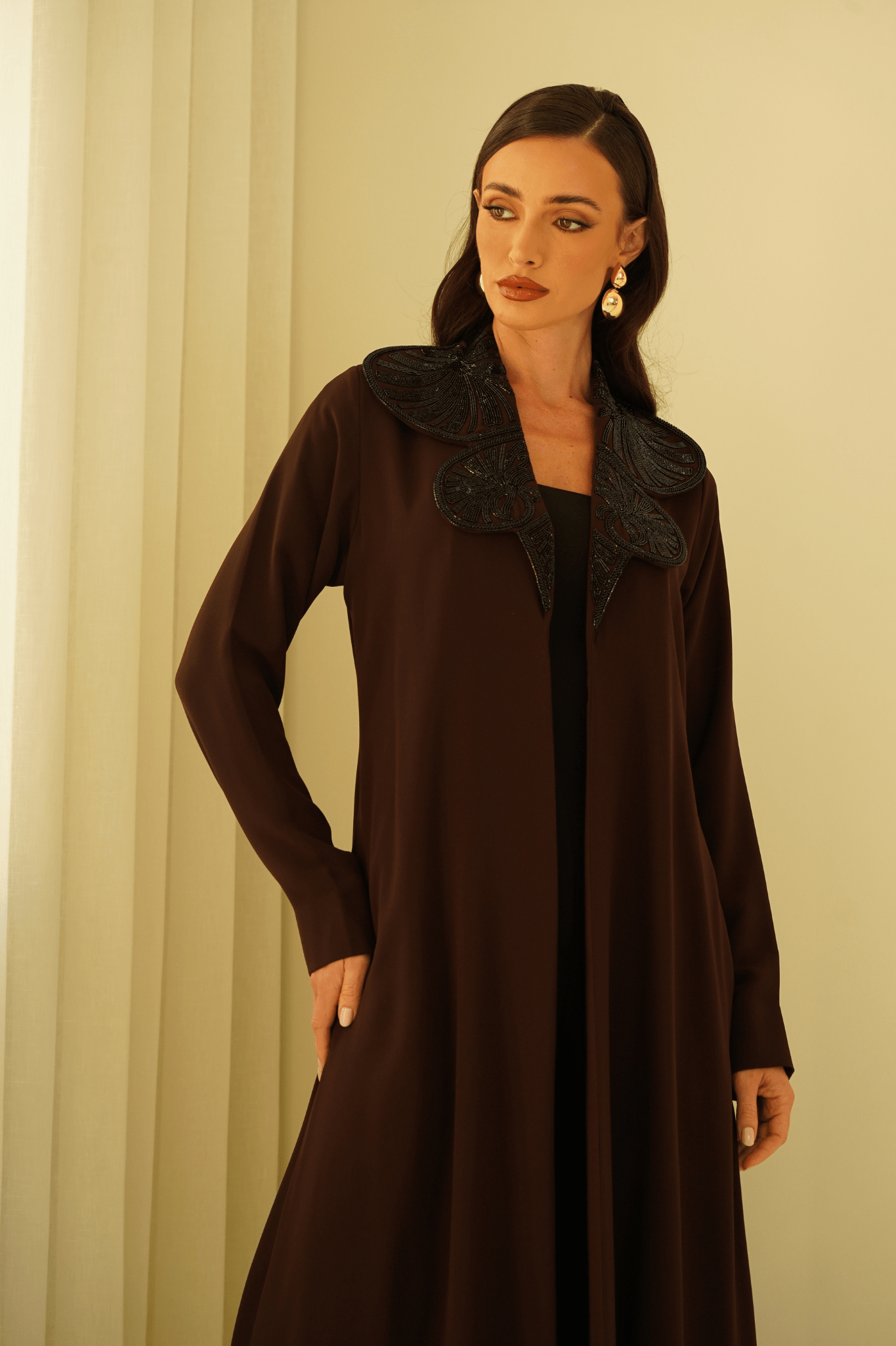THE REGAL COLLER - abaya | حصه لاين